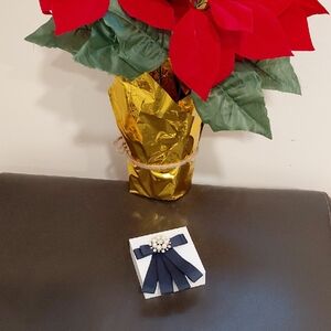 Elegant Navy Blue Bow Jewelry Brooch